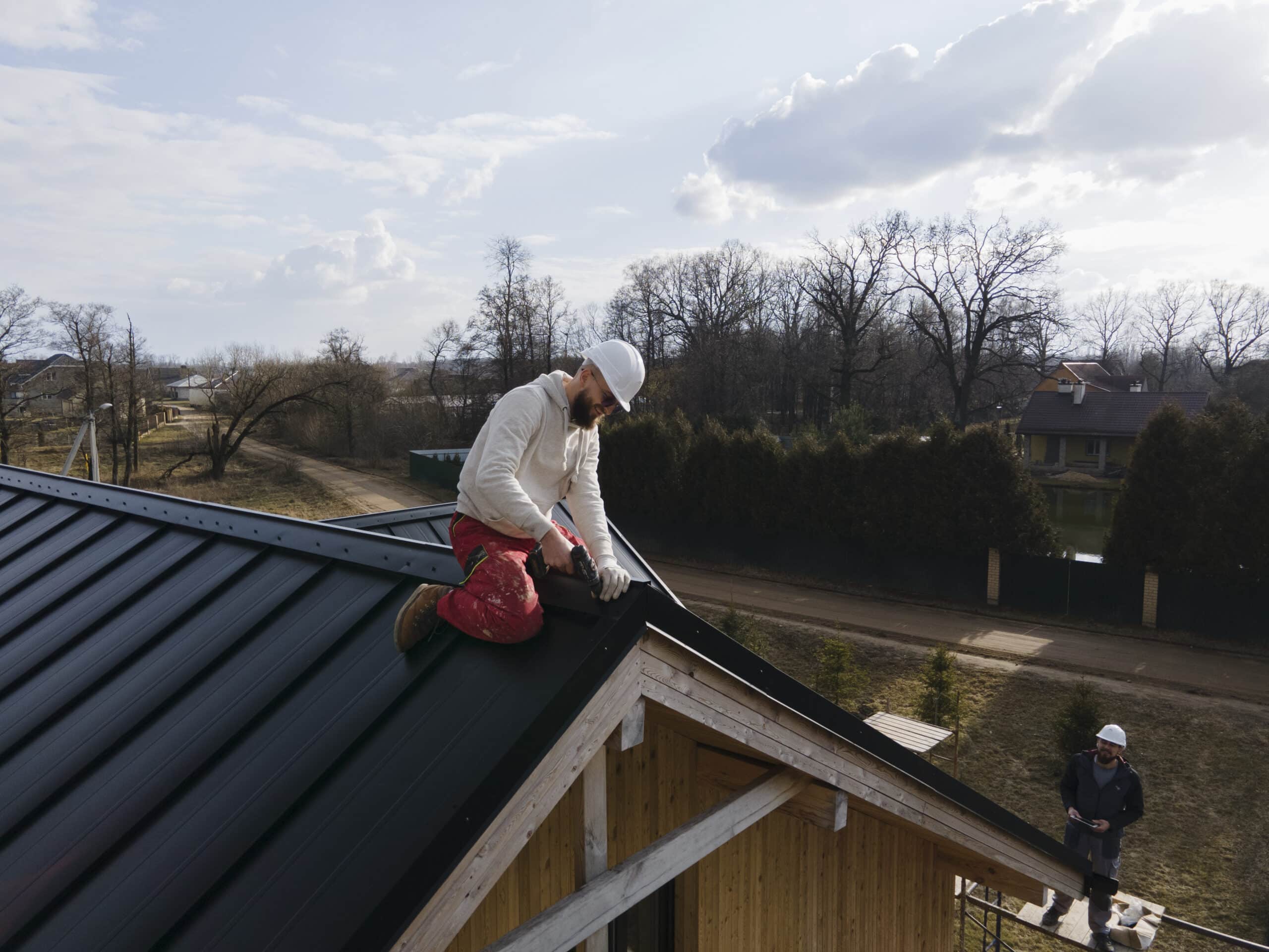 Démoussage et nettoyage de toiture à Saint-Omer